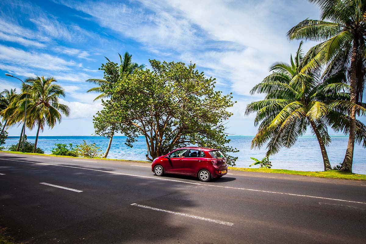 https://www.polynesiaparadise.com/wp-content/uploads/location-de-voiture-tahiti-route-scenique.jpg